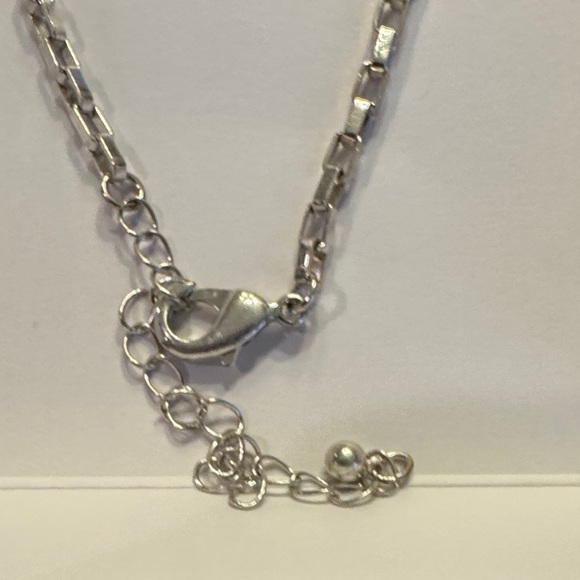 Elegant Silver Necklace with Crystal by bloom - Picture 3 of 3